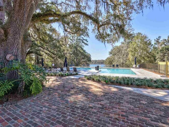 Building Photo - 249 Camellia Oaks Ave
