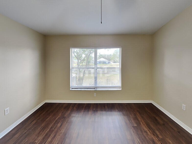 Building Photo - 6726 Cambridge Park Dr