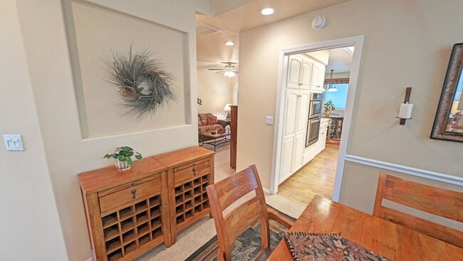 Building Photo - Furnished Sunriver 3 Bedroom Home Availabl...