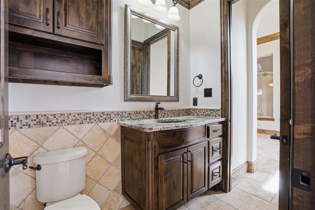 Building Photo - 3725 W 5th St