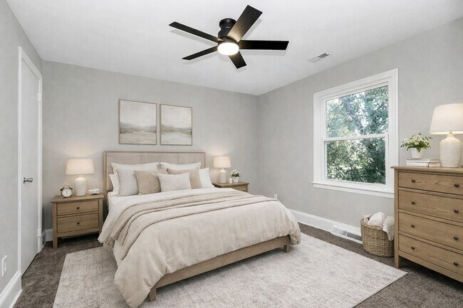 Building Photo - 3503 Meredith Ave