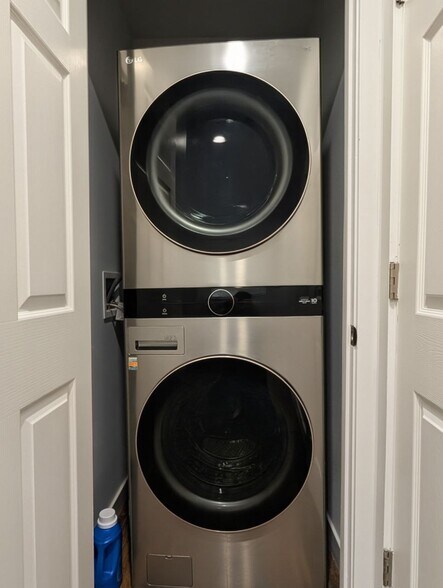 Building Photo - 13454 95th Ave NE