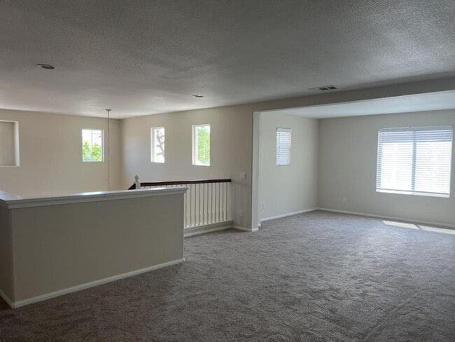 Building Photo - 27749 Hackberry St