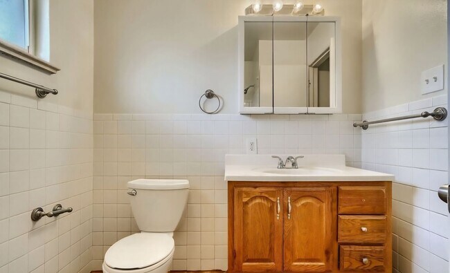 Building Photo - Prentice