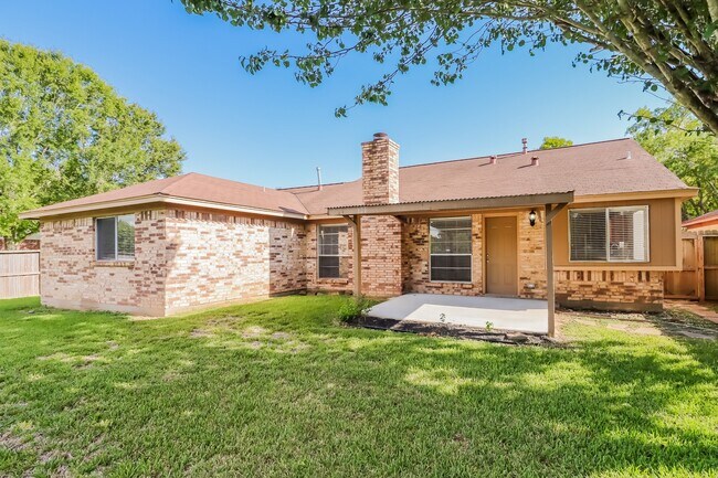 Building Photo - 5939 Ollia Cir