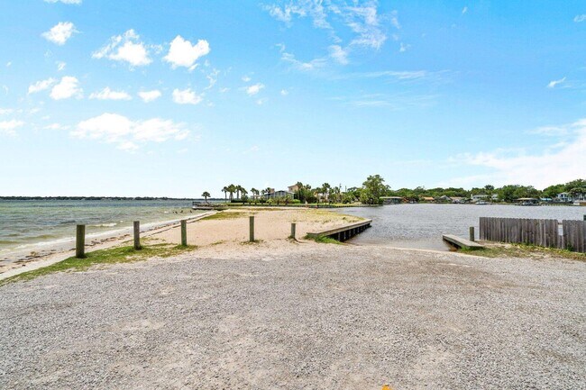 Building Photo - 62 Meigs Dr