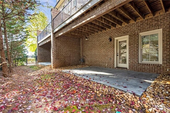 Building Photo - 58 Sheridan Dr NE