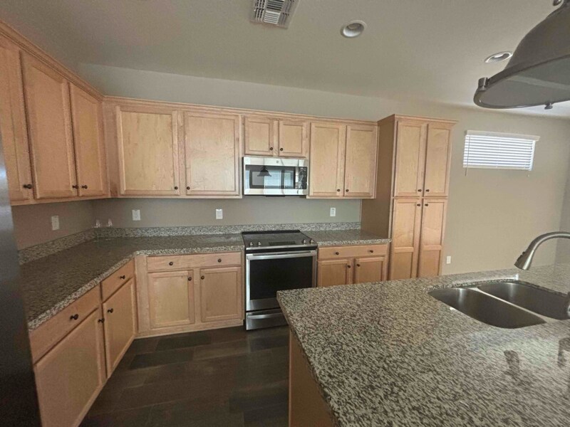 Building Photo - 4380 Cutter Ln