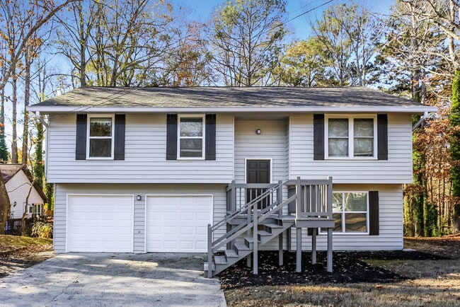 Building Photo - 5375 Olde Mill Dr NE