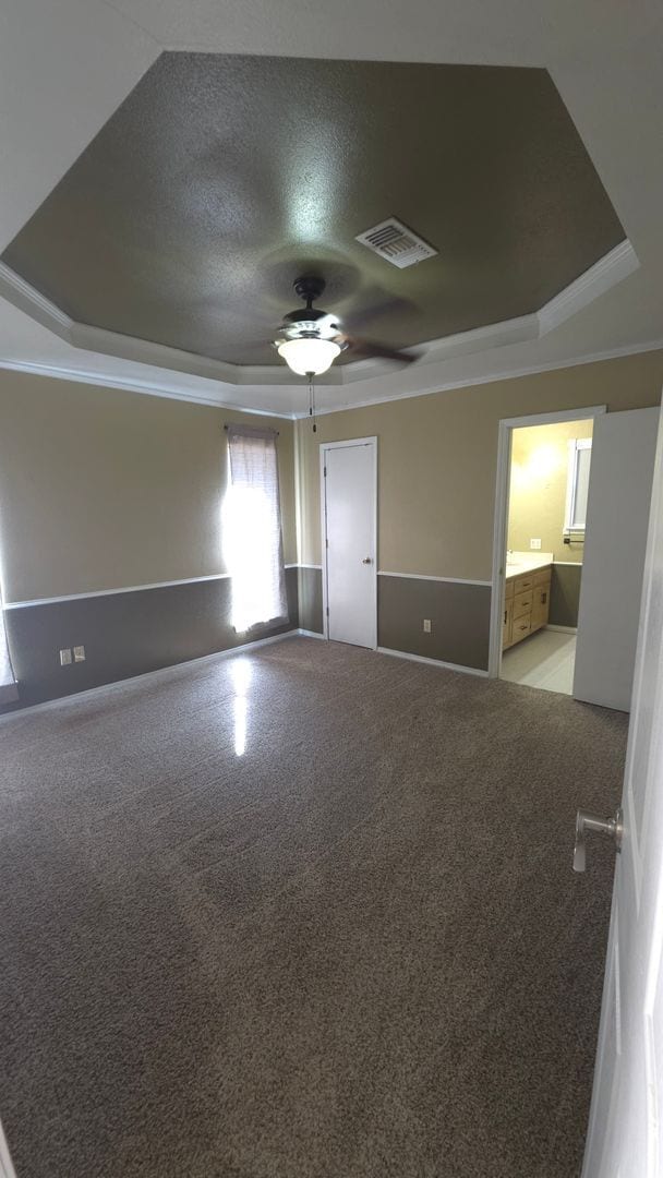 Building Photo - Wonderful Large 3 Bedroom Home