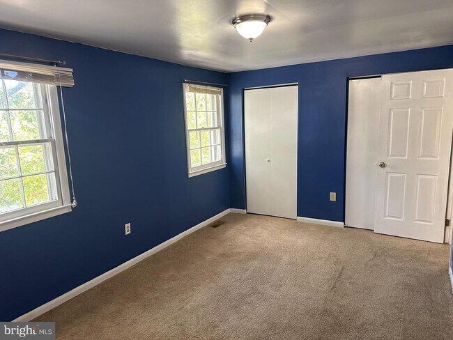 Building Photo - 1628 Fort Fisher Ct