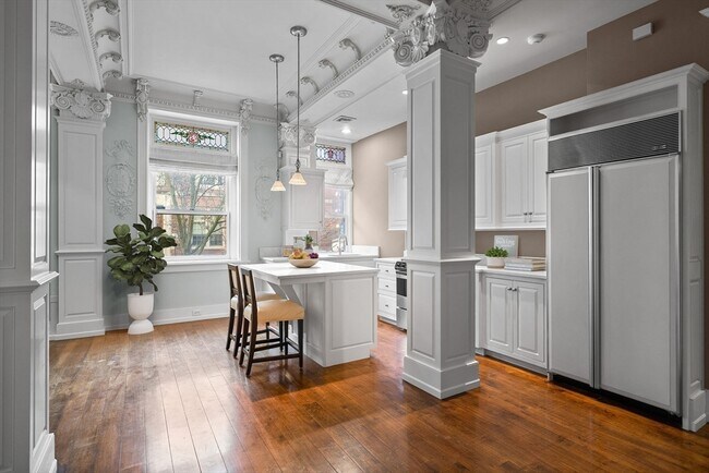 Building Photo - 8 Garrison St