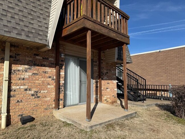 Building Photo - Adorable Apartment in Southern Hills Condo's!