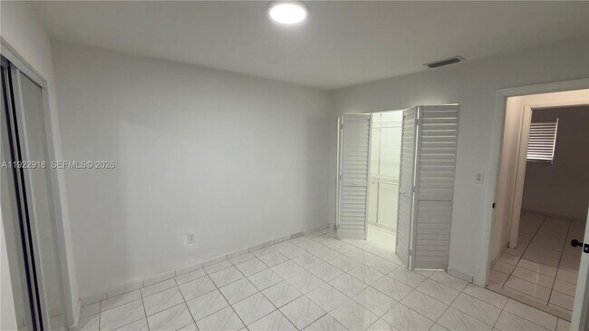 Building Photo - 257 SW 78th Ave