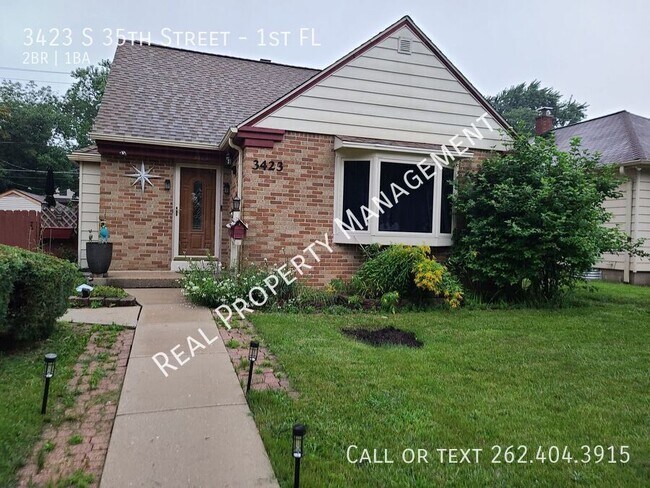 Primary Photo - 3423 S 35th St