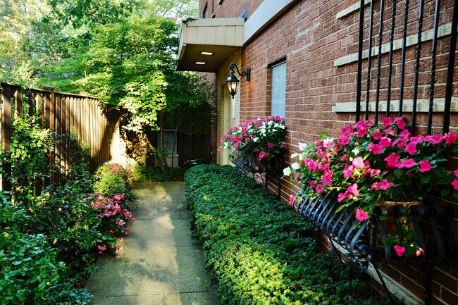Primary Photo - 507 Sherman Ave