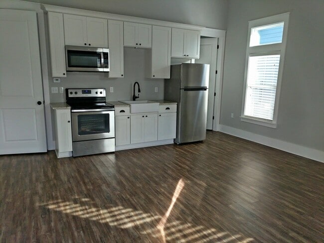 Building Photo - 3565 Esplanade Way