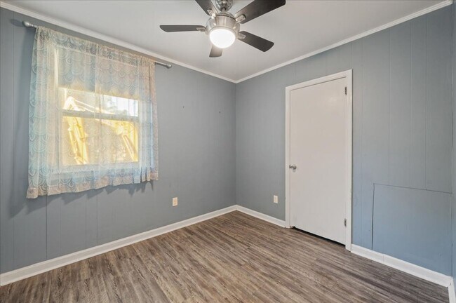 Building Photo - 3-Bedroom Home Near Memorial Hospital