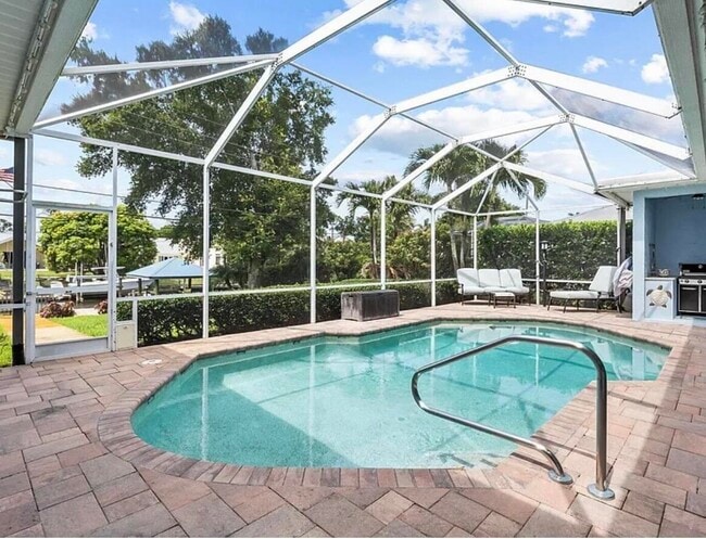 Building Photo - 512 SW South Carolina Dr