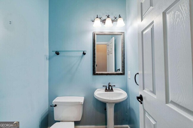 Building Photo - 1362 Cartecay Dr NE