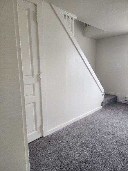 Building Photo - 2213 Lehman St