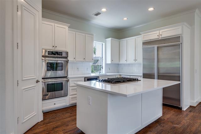 Building Photo - 4201 Emerson Ave