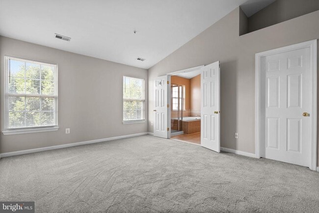 Building Photo - 7129 Water Oak Rd