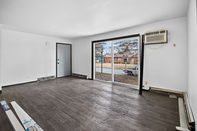 Building Photo - 3722 W Karstens Dr