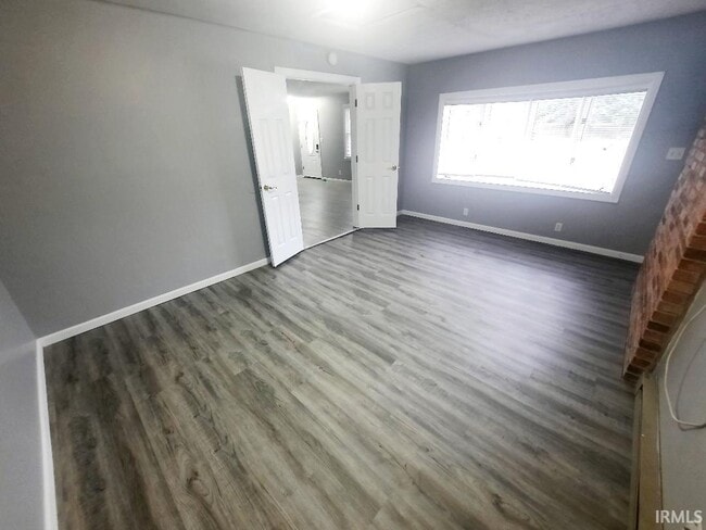 Building Photo - 3206 W Cypress Dr