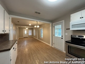 Building Photo - 443 Seele St
