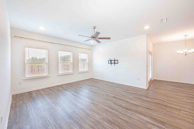 Building Photo - 13708 Antler Hl Rd