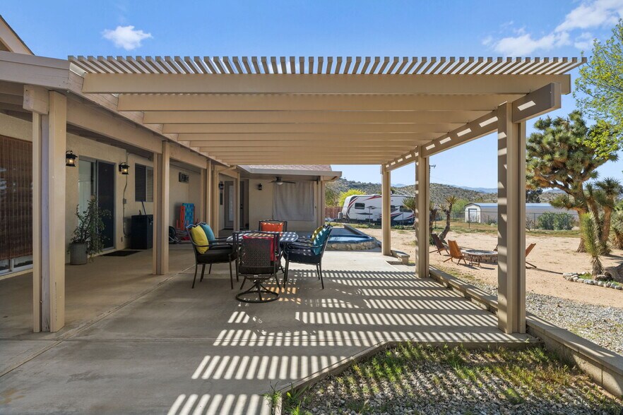 Building Photo - 58328 Bonanza Dr