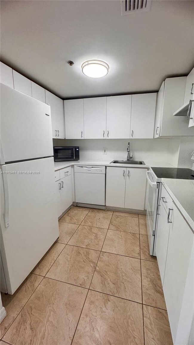 Building Photo - 2829 Indian Creek Dr