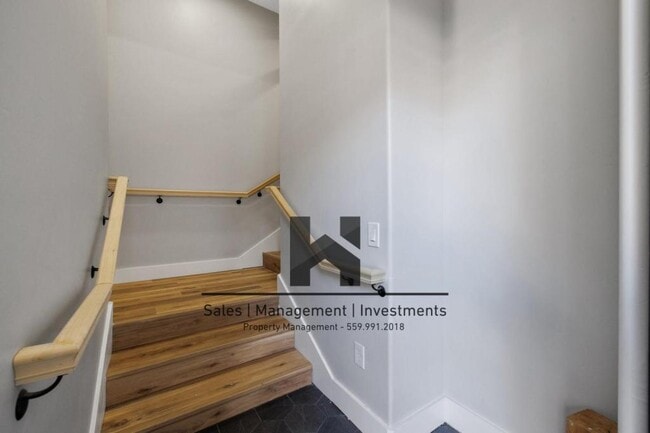 Building Photo - 151 S K St