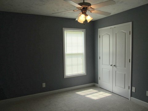 Building Photo - Beautiful 4 Bedroom Home with Spacious Bac...