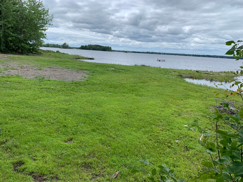 Building Photo - 48 Quail Ln