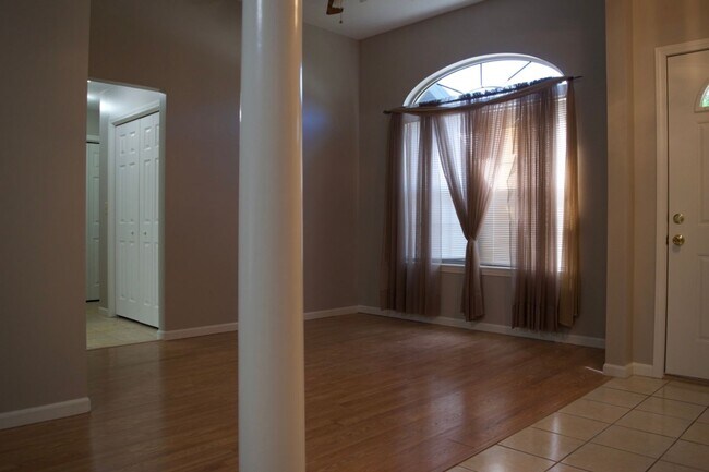 Building Photo - Great 3 Bed 2 Bath House In Ashland MO!
