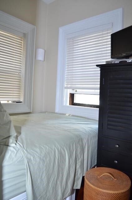 Building Photo - 53 Hancock St