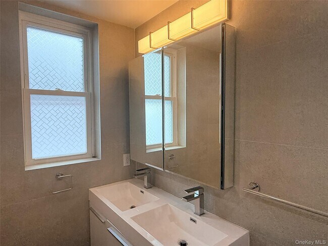 Building Photo - 48-23 44th St