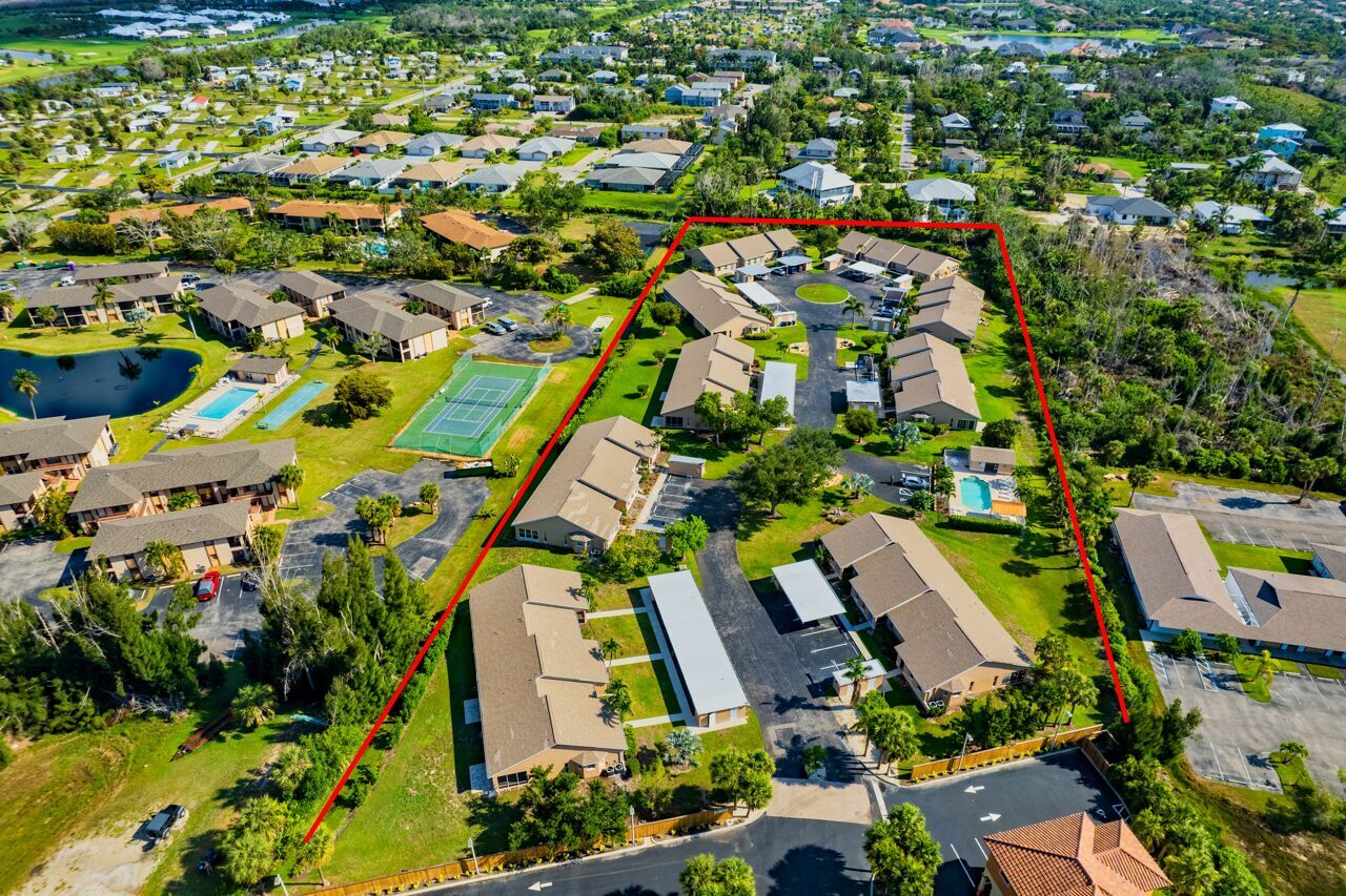 Building Photo - 16840 Sanibel Sunset Ct