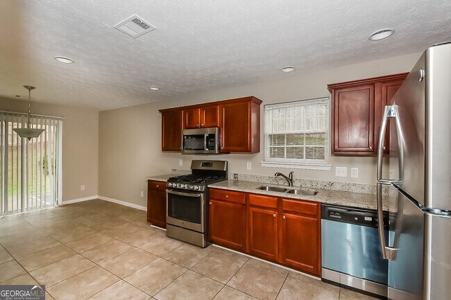 Building Photo - 258 Red Maple Way
