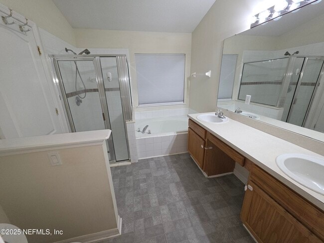Building Photo - 1713 Austin Ln