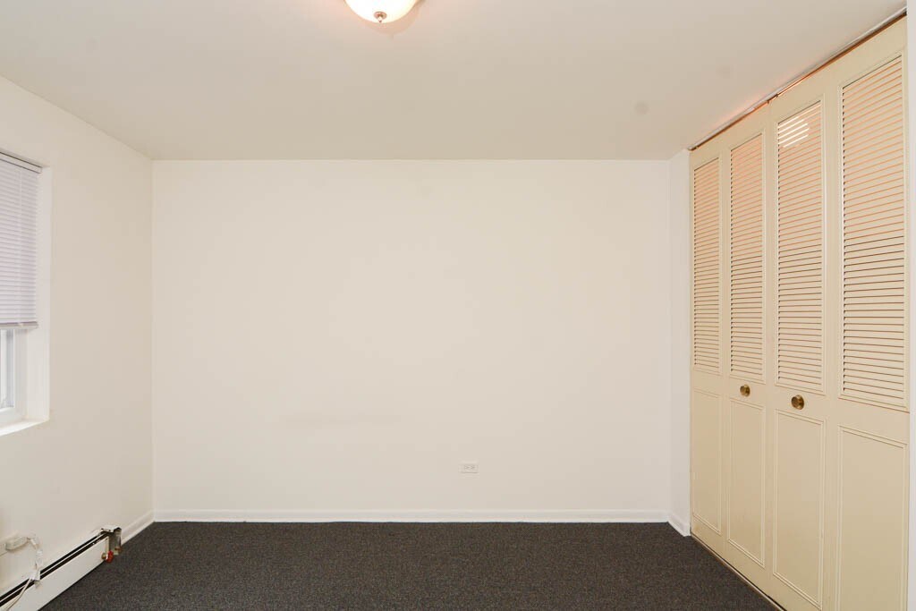 Building Photo - 520 W Aldine Ave