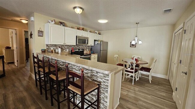 Building Photo - 2552 Red Cedar Ln