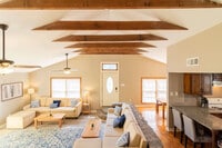 Building Photo - 3912 Crestview Dr