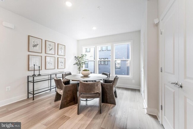 Building Photo - 12742 Verdant Wy