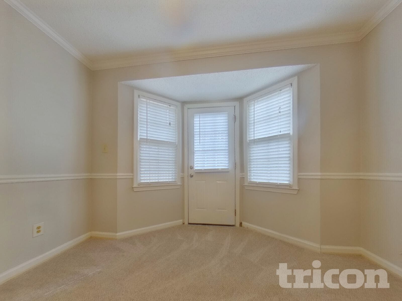 Building Photo - 329 Stratford Dr