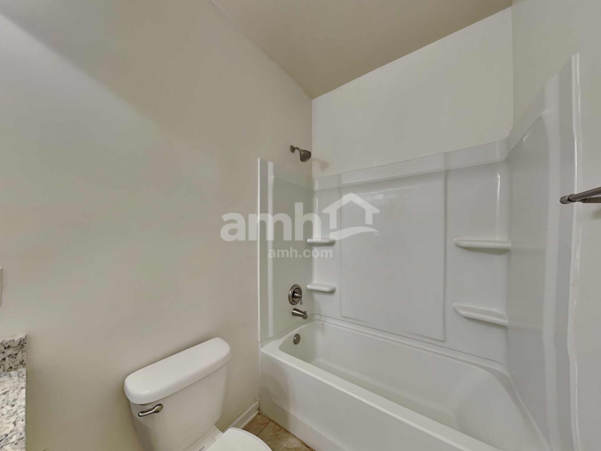 Building Photo - 553 Friar Park Ln