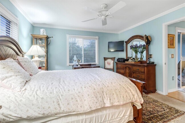Building Photo - 3041 Sandpiper Bay Cir