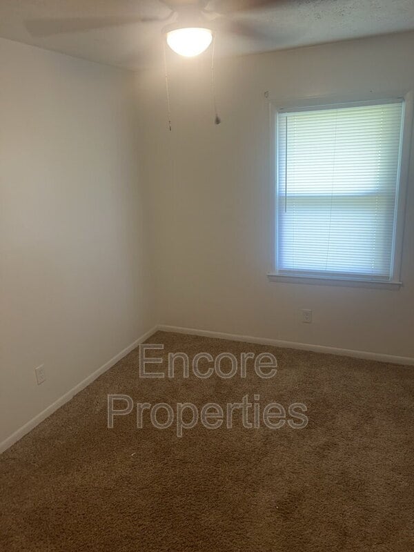 Building Photo - 4761 Butler Nursery Rd